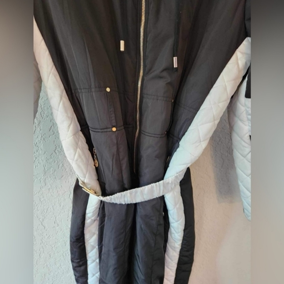 Woman Snow Suit - Picture 7 of 8